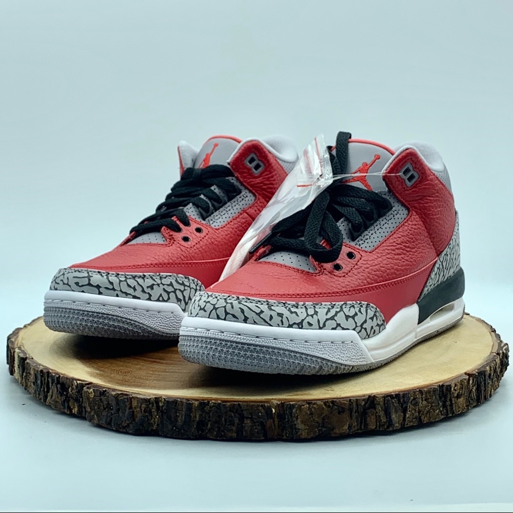 JORDAN Women’s/Youth Air Jordan 3 Retro SE - Picture 2 of 6